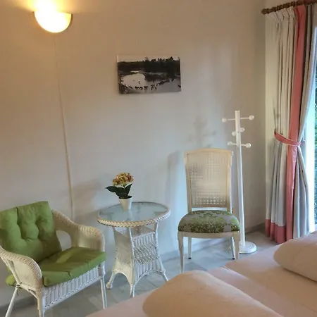 Апартаменты Alcazaba Frontline *