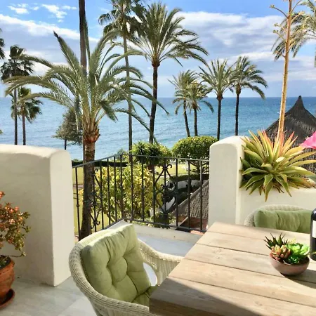 Alcazaba Frontline Apartman *